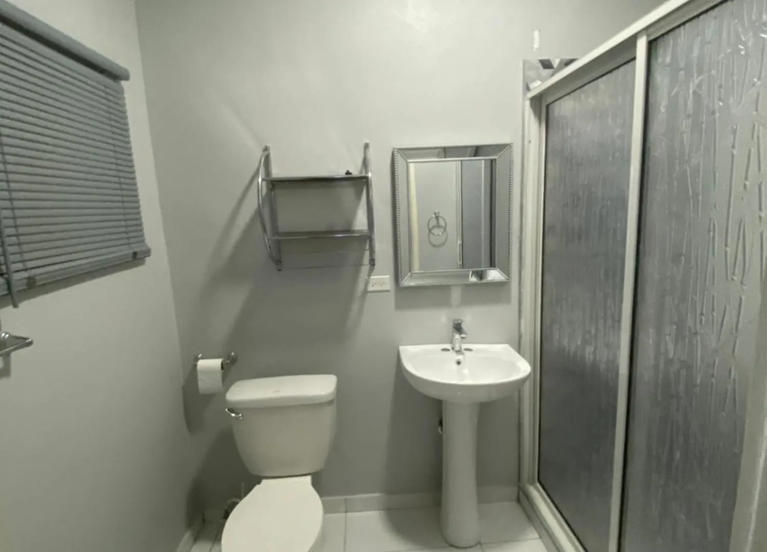 Chrewans Enterprise Ltd Bed & Breakfast Montego Bay 0*,